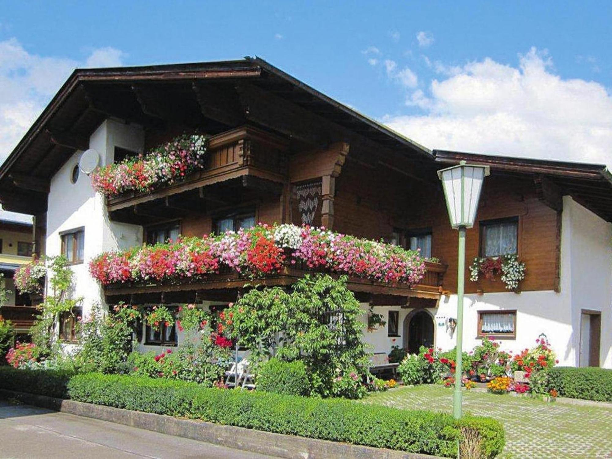 Apartment in Fügen with parking space Exterior foto